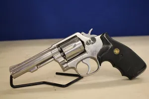 **Police Trade** SMITH & WESSON 64-1 .38SPL 4" Stainless